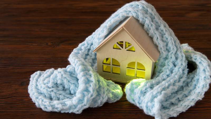 How Does Defense Insulation Help Homeowners Reduce Hot and Cold Spots Throughout the House?