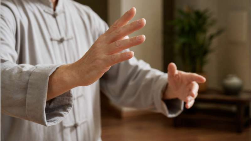 How To Build A Safe, Simple Tai Chi Practice At Home 