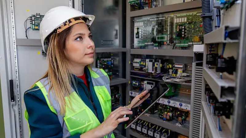 The Heart of Electrical Control: Why Solid-State Relays Are Key to Safety and Efficiency