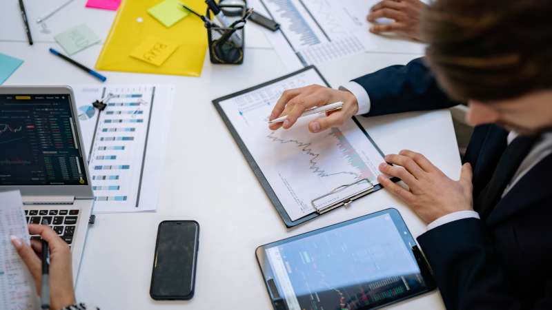 The Basic Need to Knows for Your First Trade Show